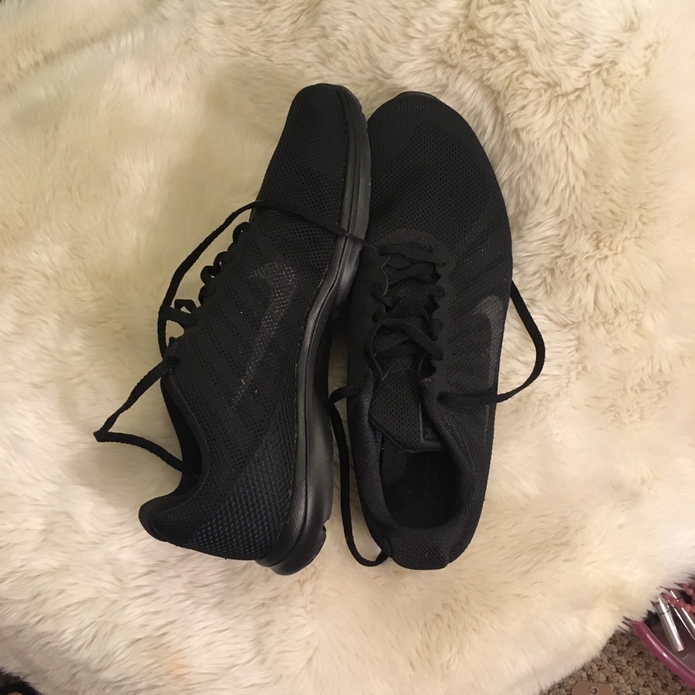 Nike tanjuns